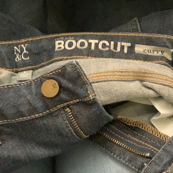 NY&CO medium wash jeans pants. Low Rise bootcut, curvy design. Short. - Picture 5 of 5